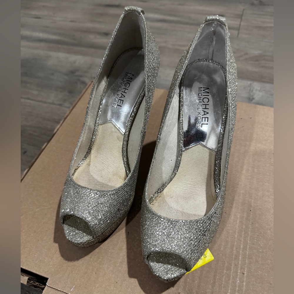 Michael Kors Size 6.5M YORK Silver Glitter Platform Heels Women's Shoes